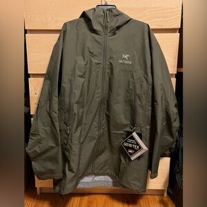 Arc'teryx Men’s Beta Long Jacket